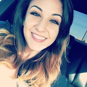 Meet your Posher, Jasmin